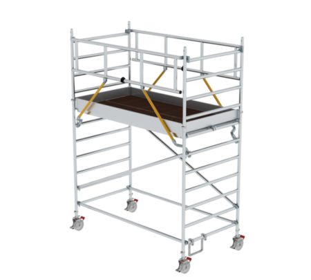 Leichtes Aluminiumgerüst mit Sicherheitsgeländern und Rollen, ideal für Bau- und Renovierungsarbeiten. Robuste Konstruktion, einfache Handhabung, flexible Einsatzmöglichkeiten.