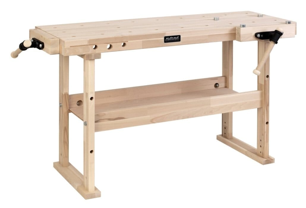 Robustes Holzrollgerüst mit verstellbaren Schrauben für Heimwerker und Bauprojekte.