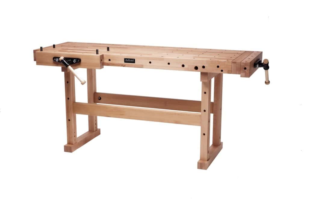 Robustes Holz-Rollgerüst für Heimwerker und professionelle Bauarbeiten, ideal für Arbeiten in der Höhe, mit stabilen Rollen und verstellbaren Höhen.