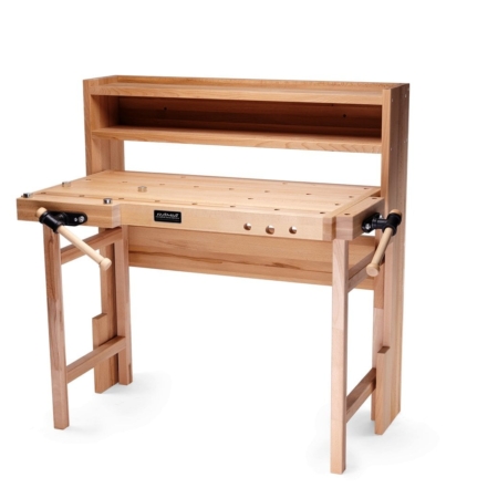 Robustes Holzrollgerüst mit Arbeitsfläche und Sicherheitsvorrichtungen für Heimwerkerprojekte.