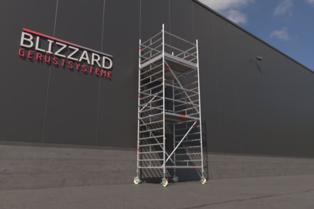 Hochwertiges, saniertes Rollgerüst für sichere Arbeiten in der Höhe, vielseitig einsetzbar und mobil auf Rollen, ideal für Renovierung, Fassadendekoration und Bauarbeiten.