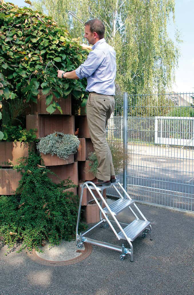 Günzburger Steigtechnik Alu Arbeitspodest einseitig begehbar