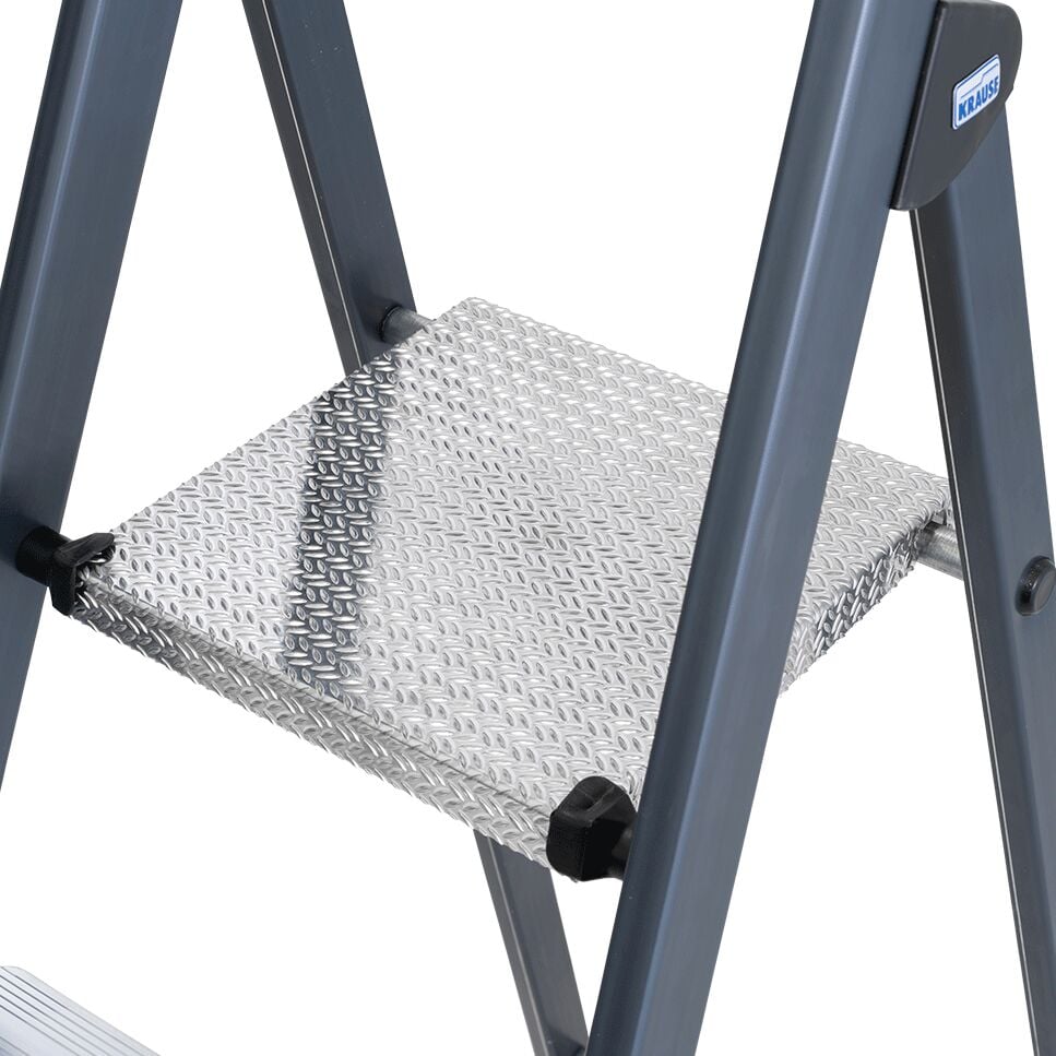 KRAUSE SePro S StehLeiter 1x4 Stu. eloxiert – Extrem rutschhemmende Alu-Sicherheitsplattform durch Gerstenkorn-Profilierung